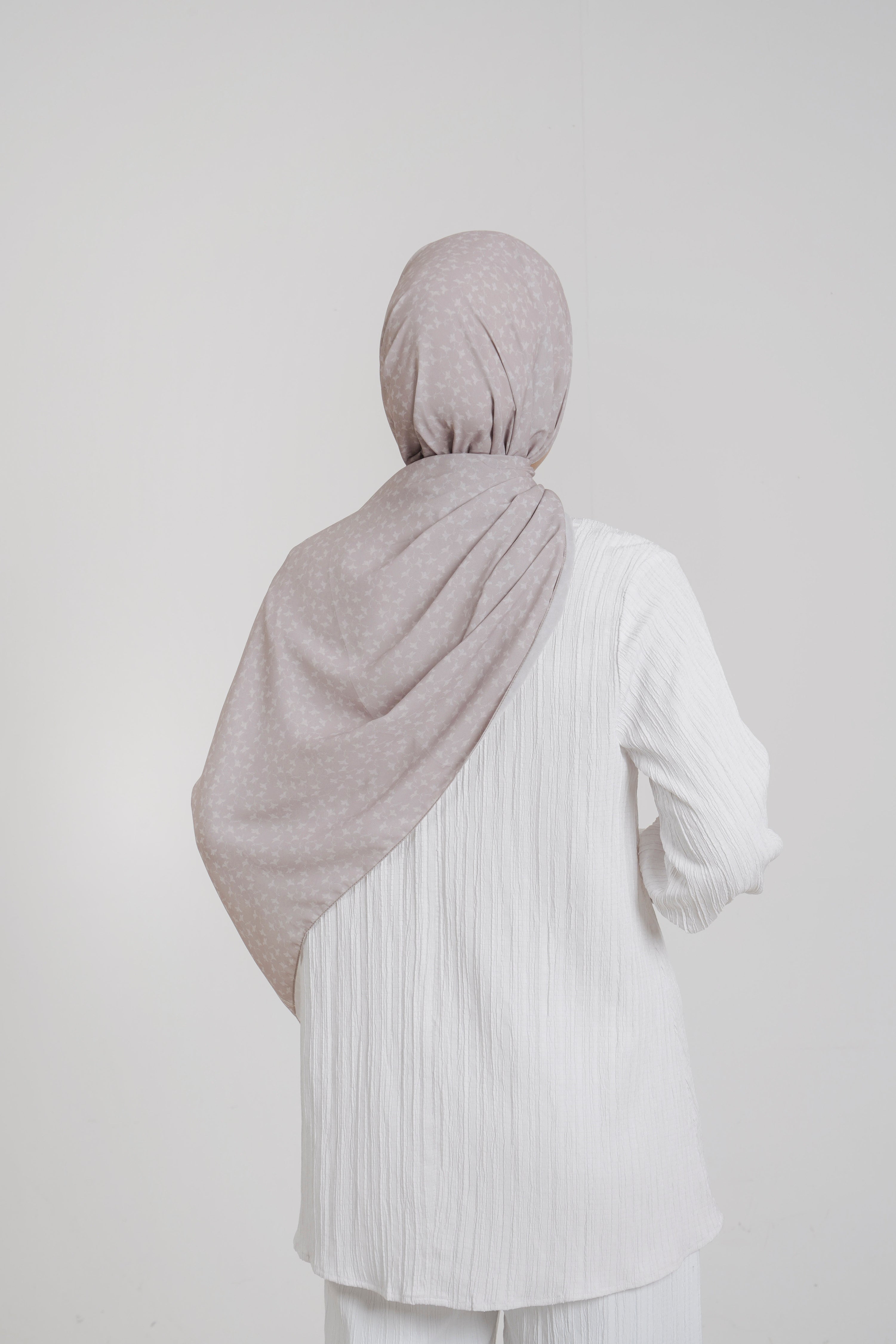 Bloom Bordered Pashmina