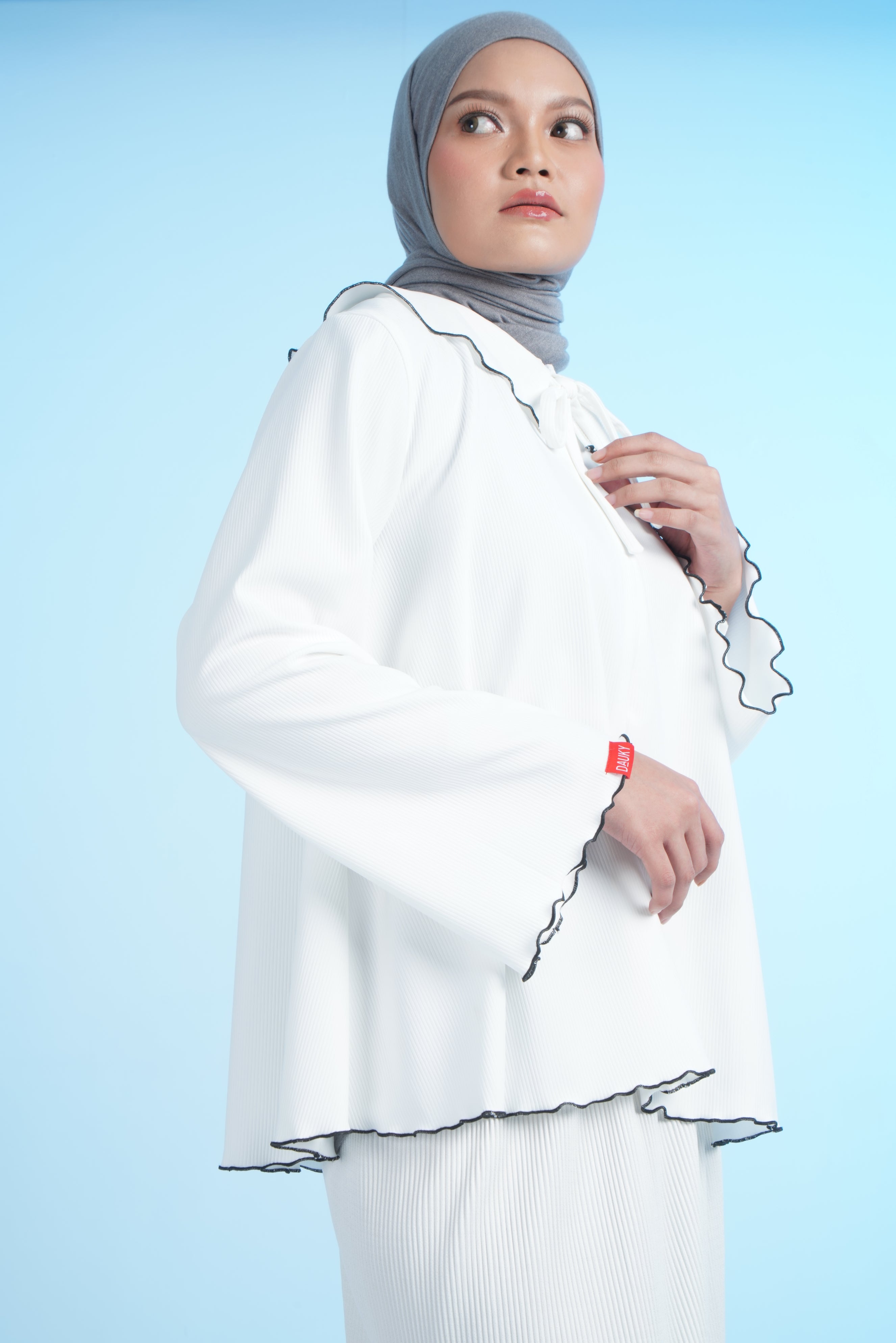 S TUNIC CONTRASTED LINE