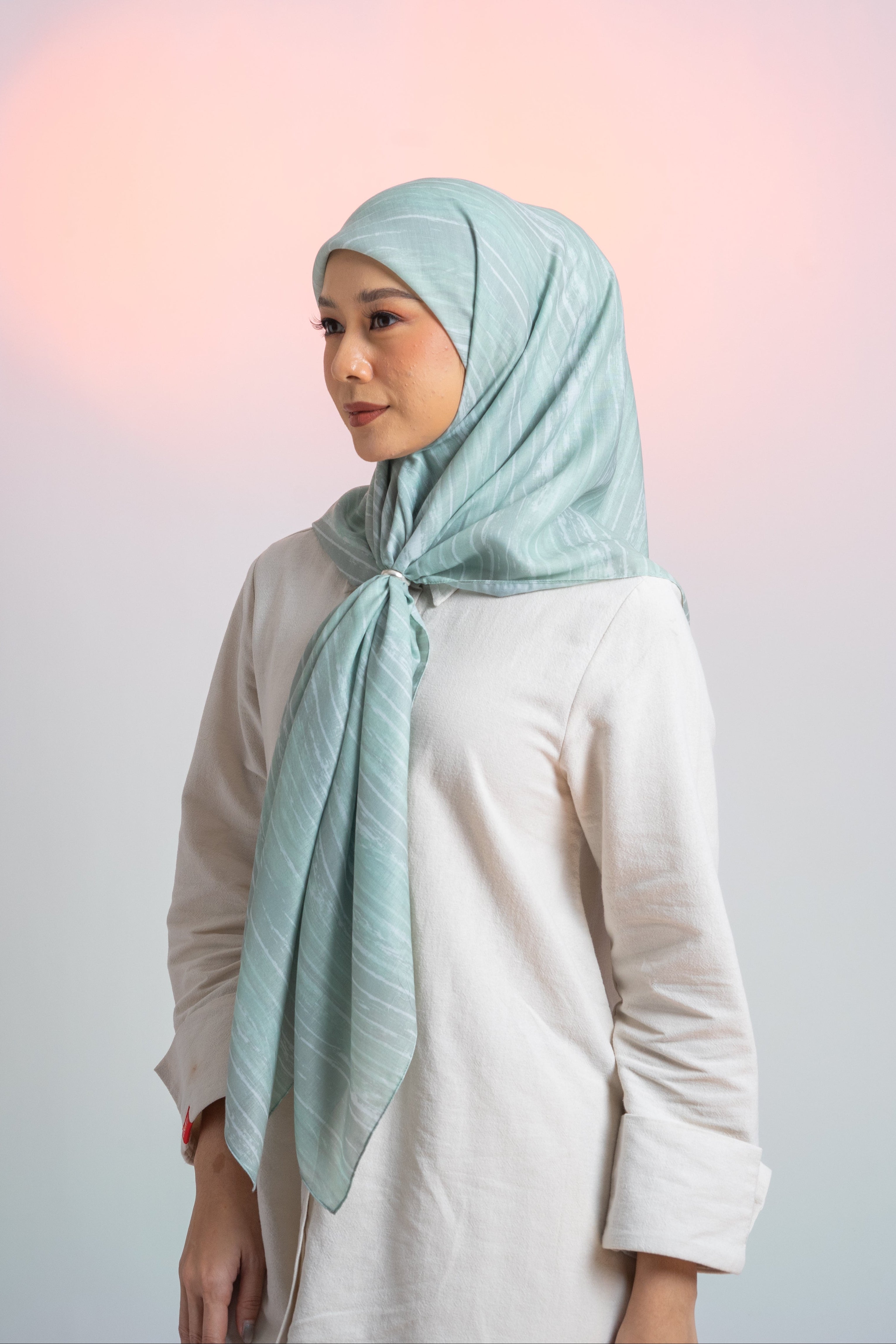WAVY LINES SCARF