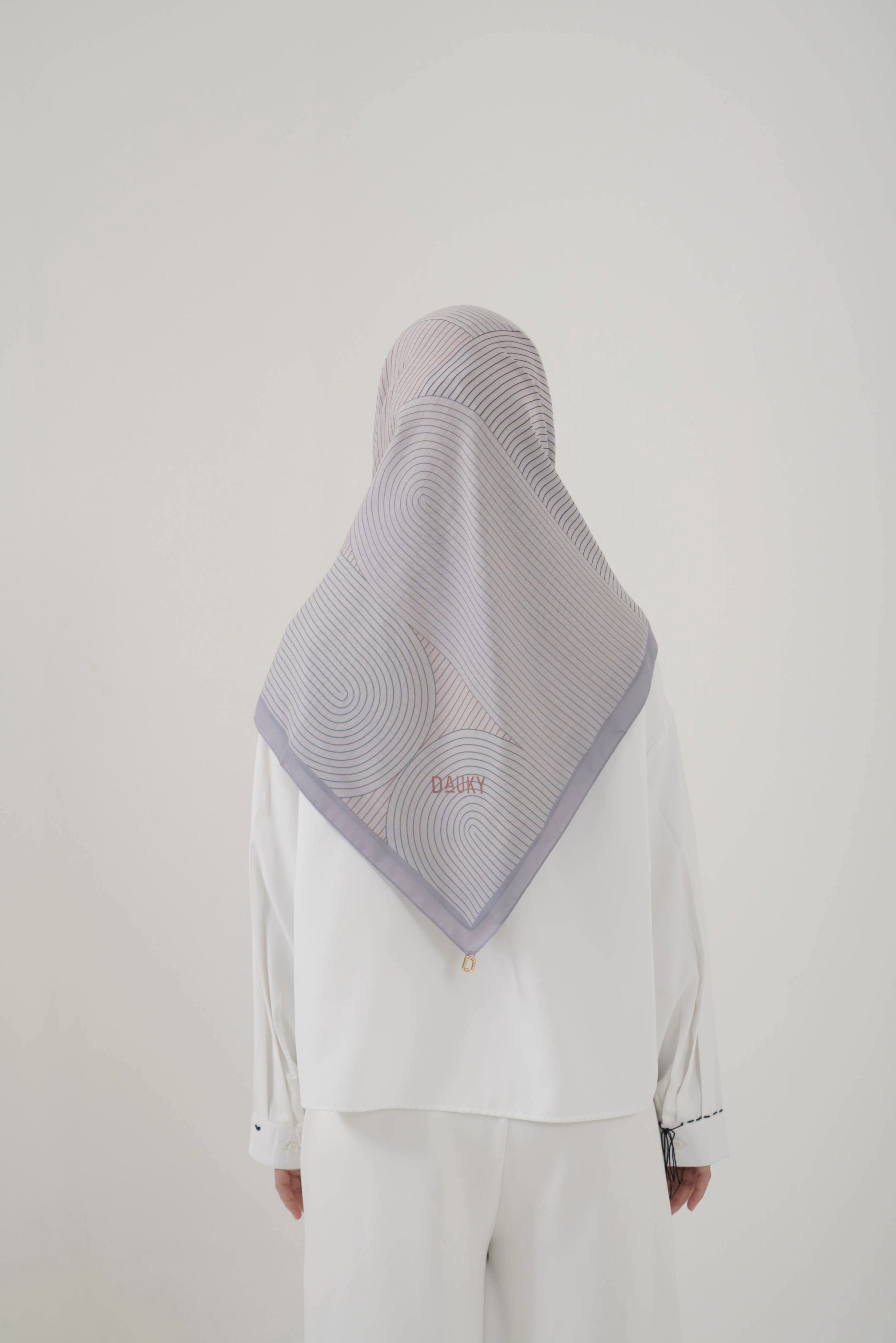 Curved Line Scarf
