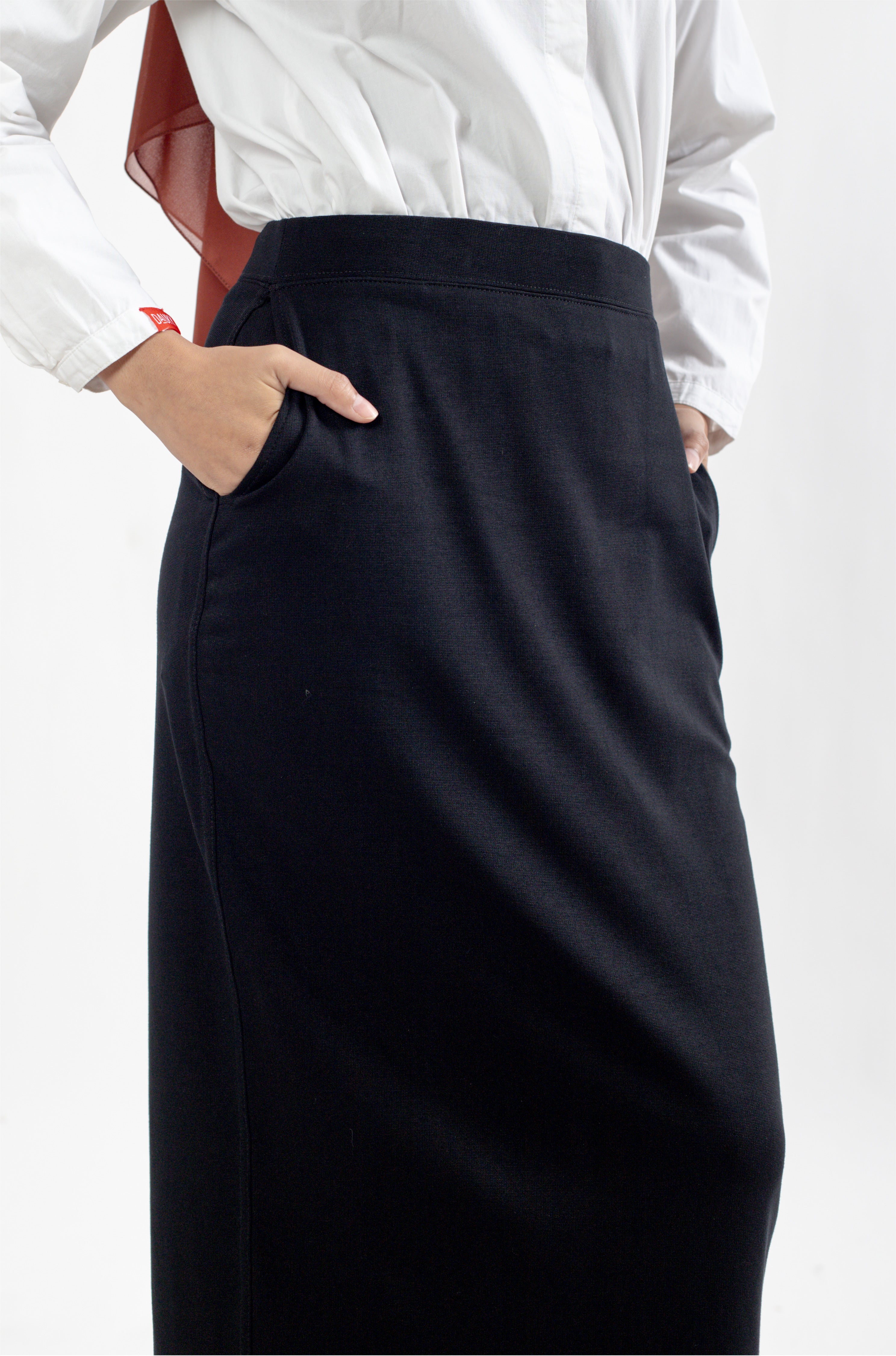 Span Skirt - Black