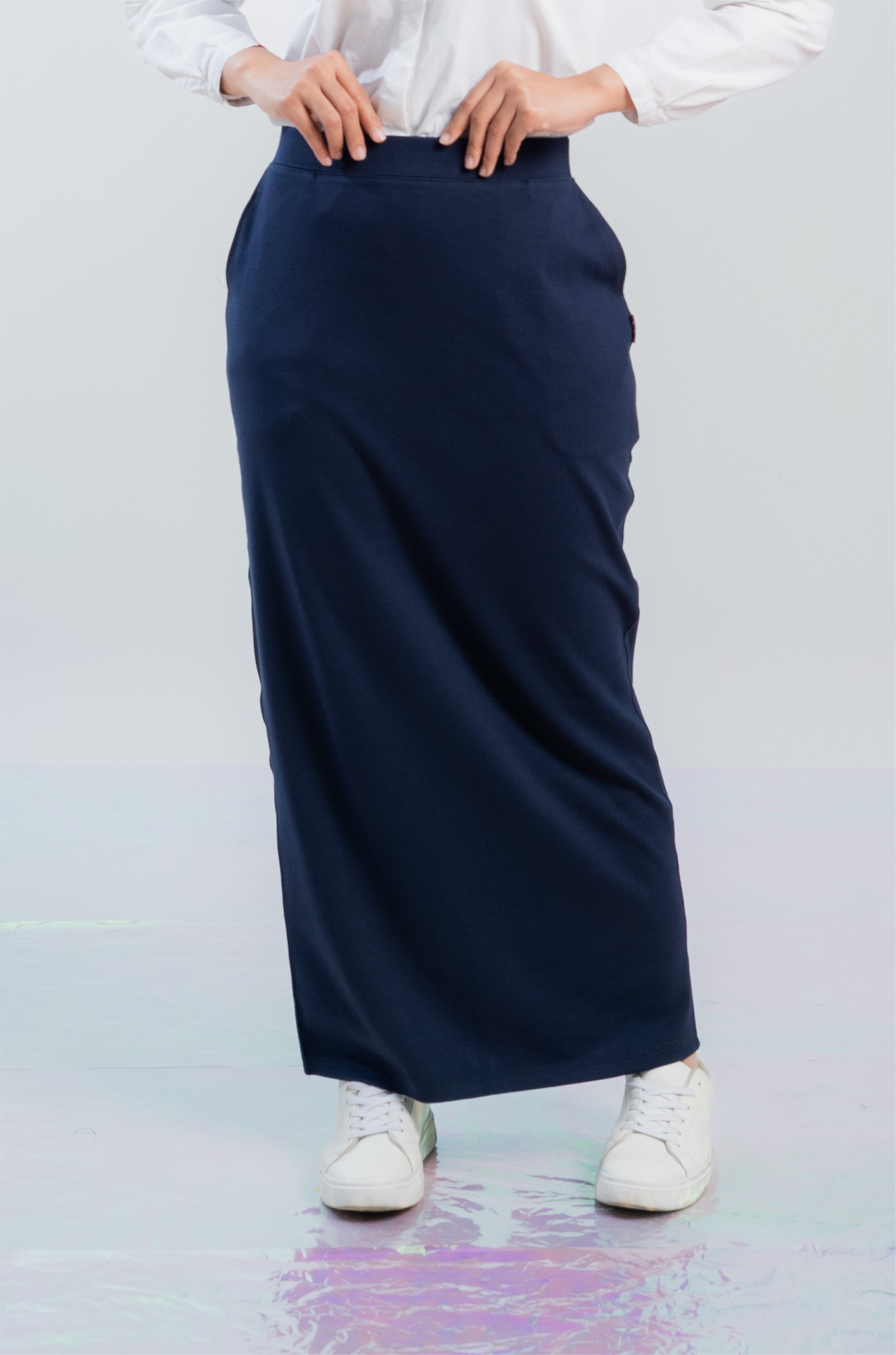 Span Skirt - Navy