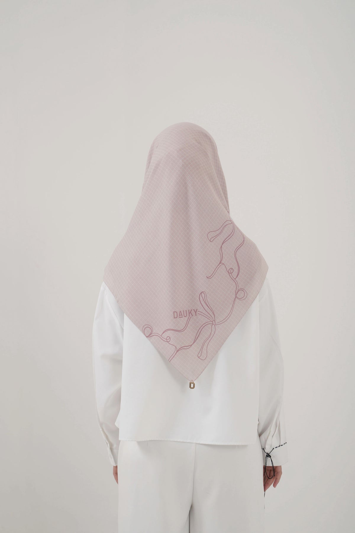 Ribbon Geo Scarf