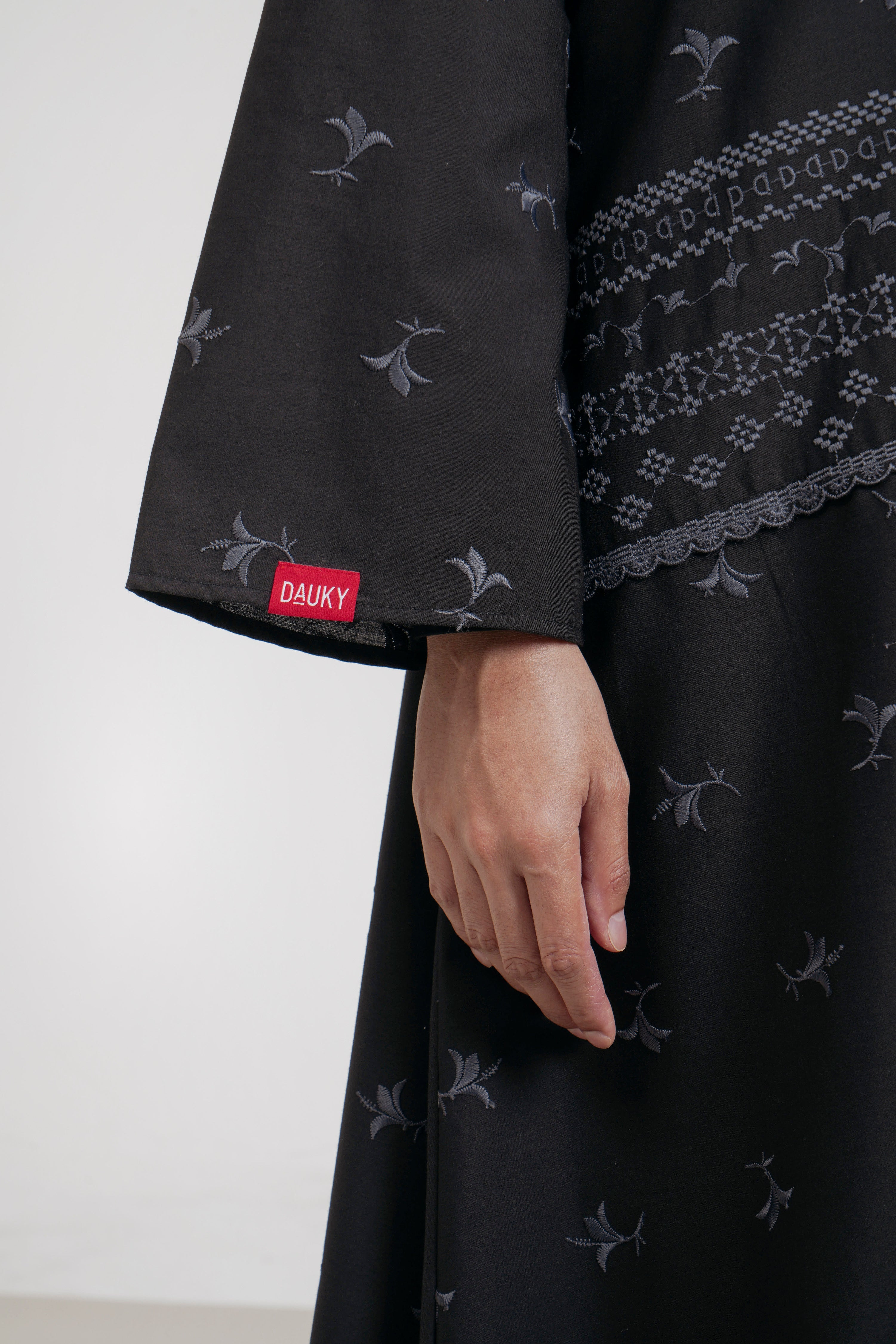 L Dress Wide Bloom Embro