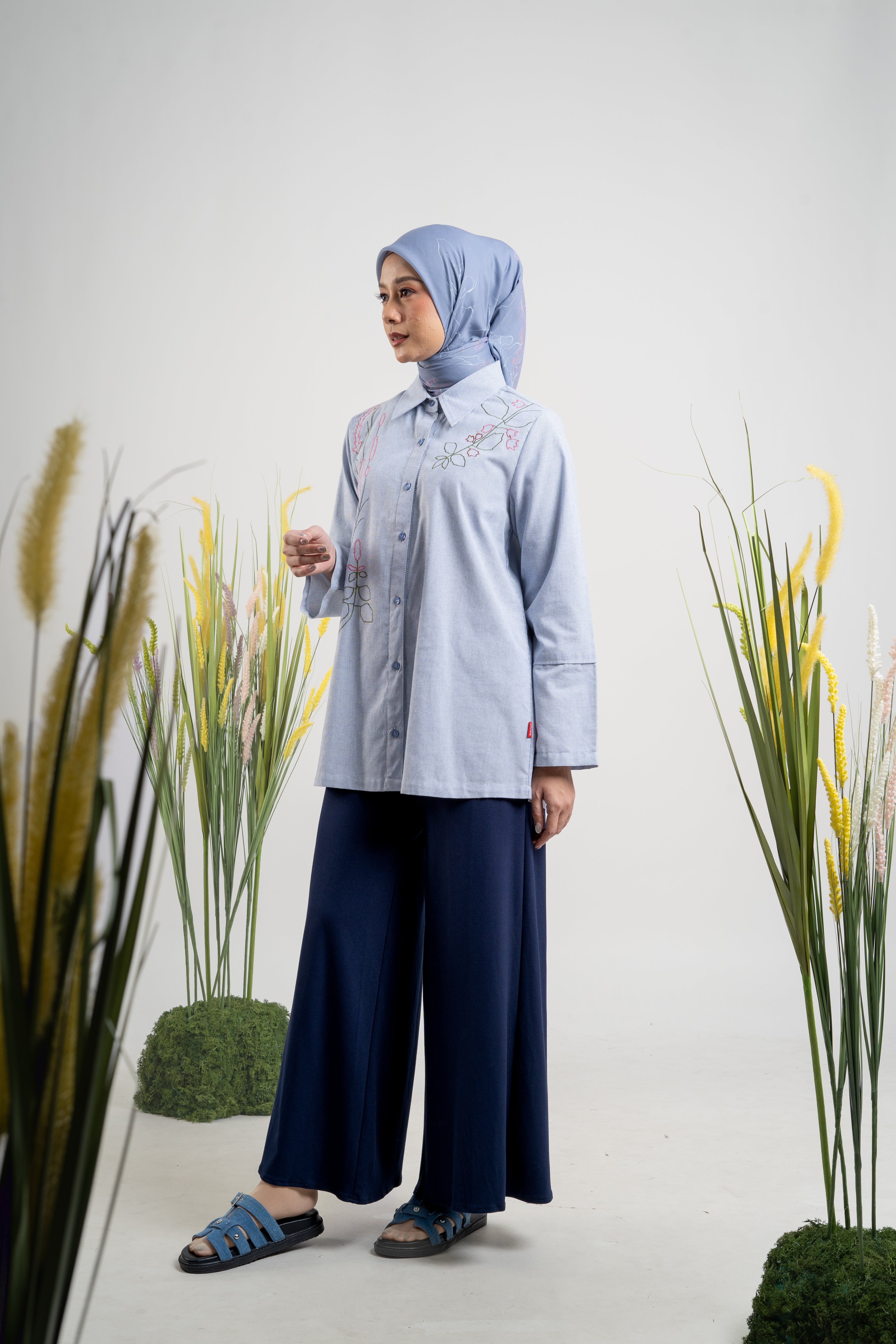 M Tunic Wild Flower - Navy