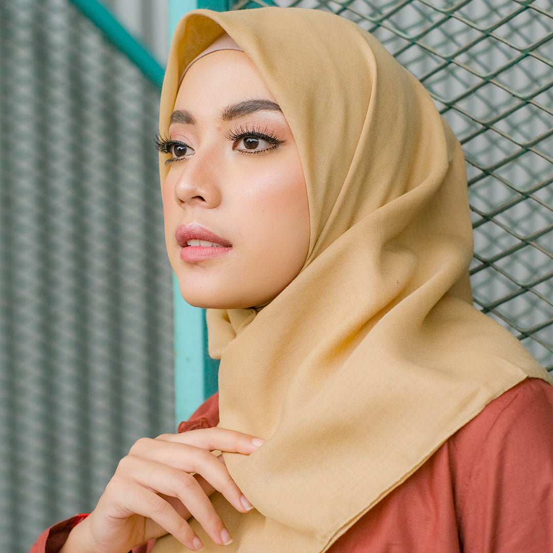 Dauky Hijab Segiempat Kerudung Polos Basic Voal Scarf