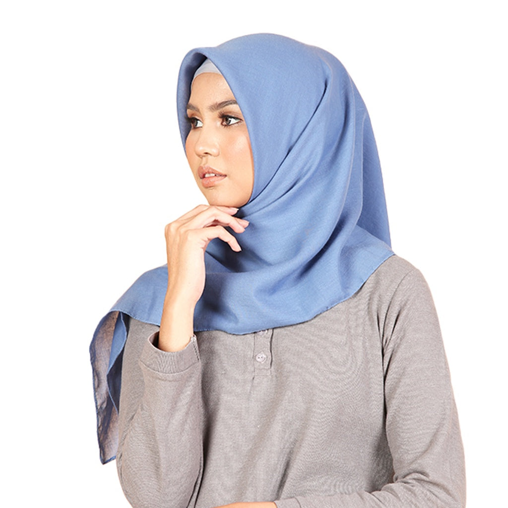 Dauky Hijab Segiempat Kerudung Polos Basic Voal Scarf - Biru Sedang