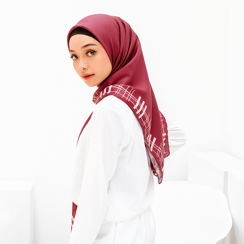 DAUKY Hijab Kerudung Segiempat Gingham Scarf - Maroon