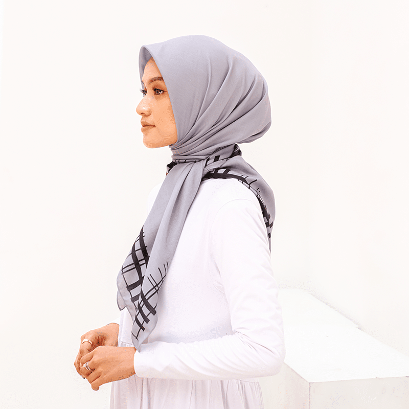 DAUKY Hijab Kerudung Segiempat Gingham Scarf - Siver Grey