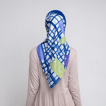 Dauky Hijab Kerudung Segiempat Window Pane Scarf - Navy