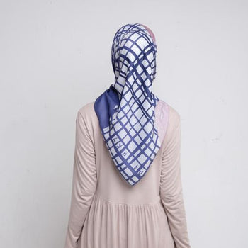 Dauky Hijab Kerudung Segiempat Window Pane Scarf - Ungu