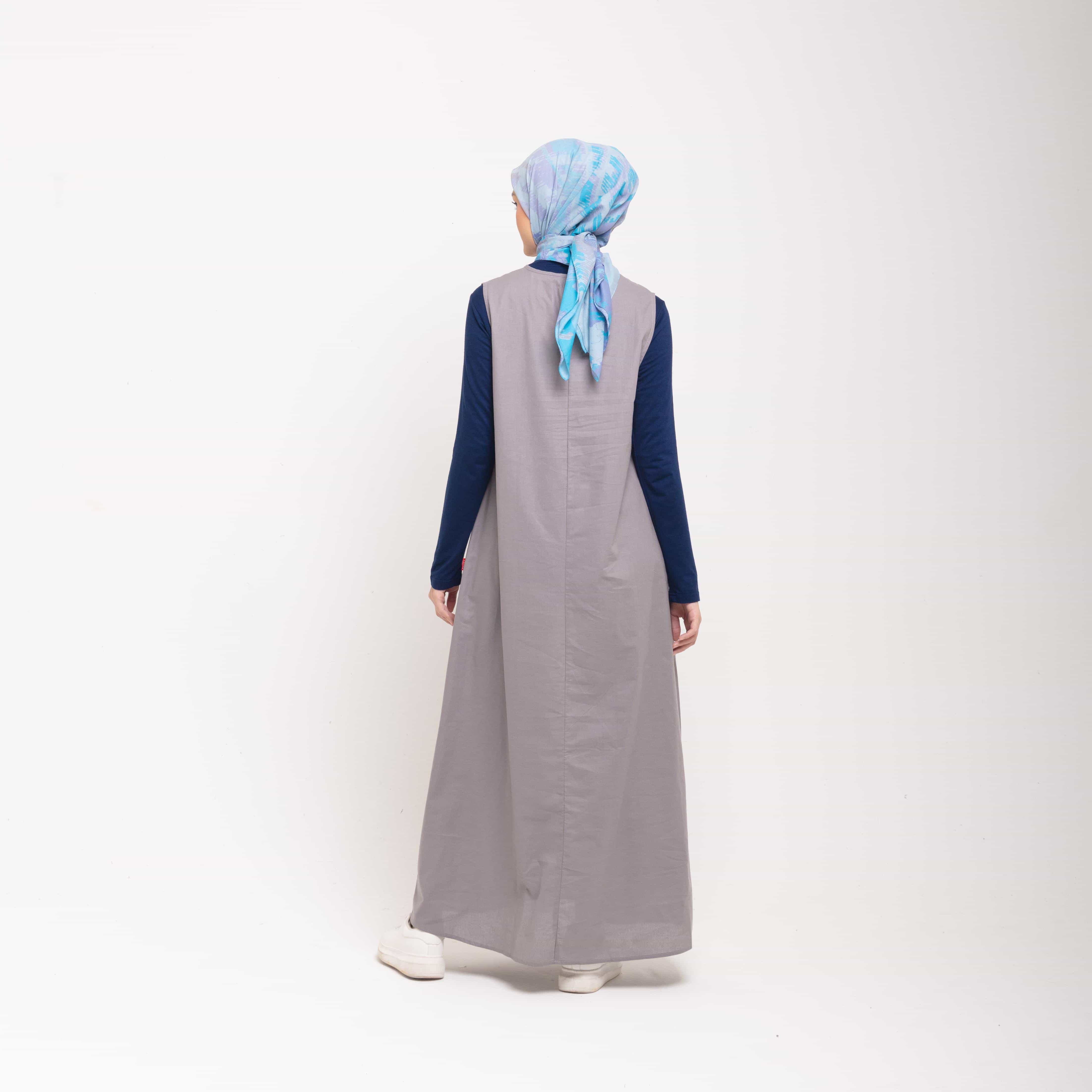Dress Wanita Muslim Dauky Inner Dress Sleeveless Ruffles - Silver Grey