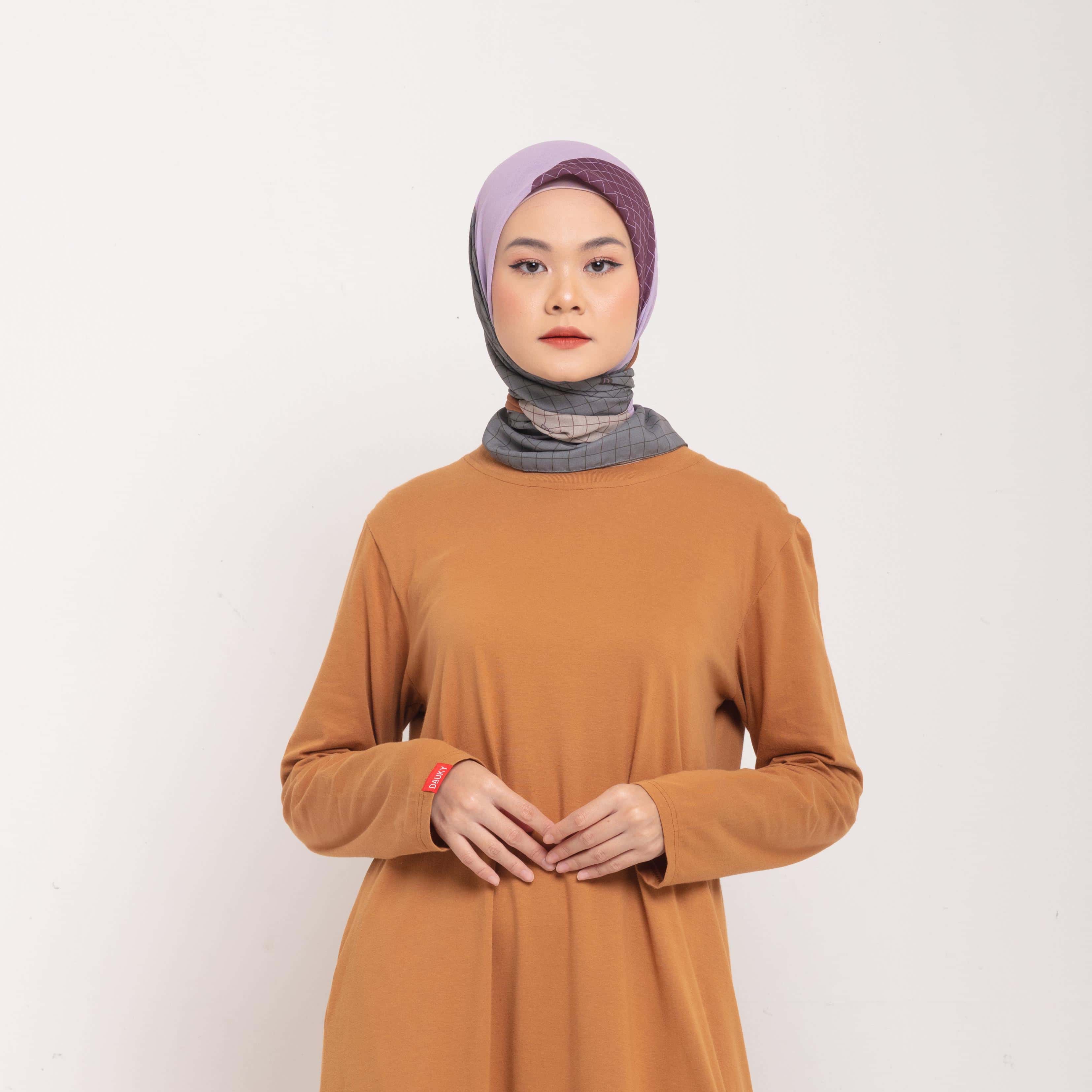 Dauky Hijab Segiempat Monogram Line Scarf - Orange