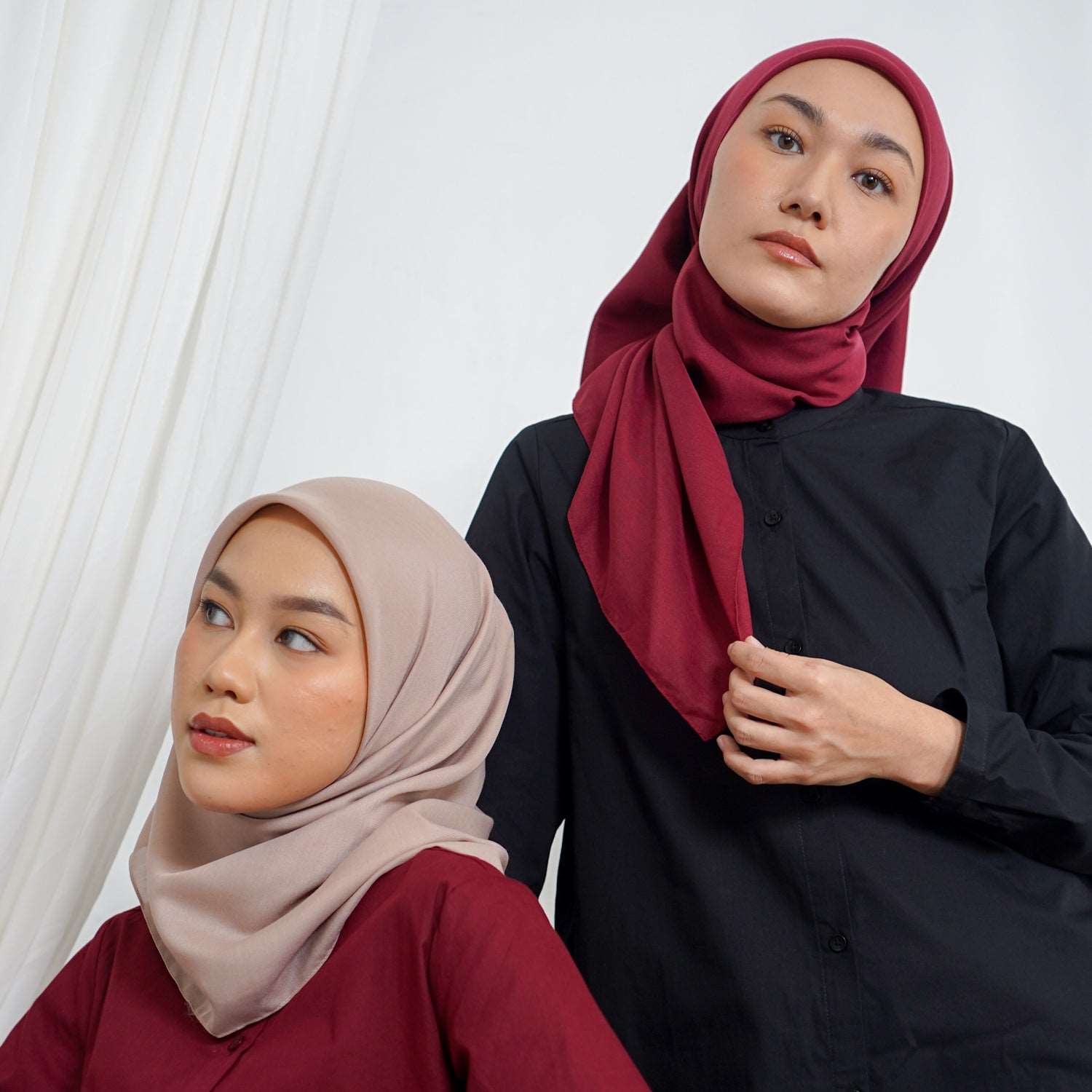 Dauky - Hijab Kerudung Segiempat Scarf Ultrafine