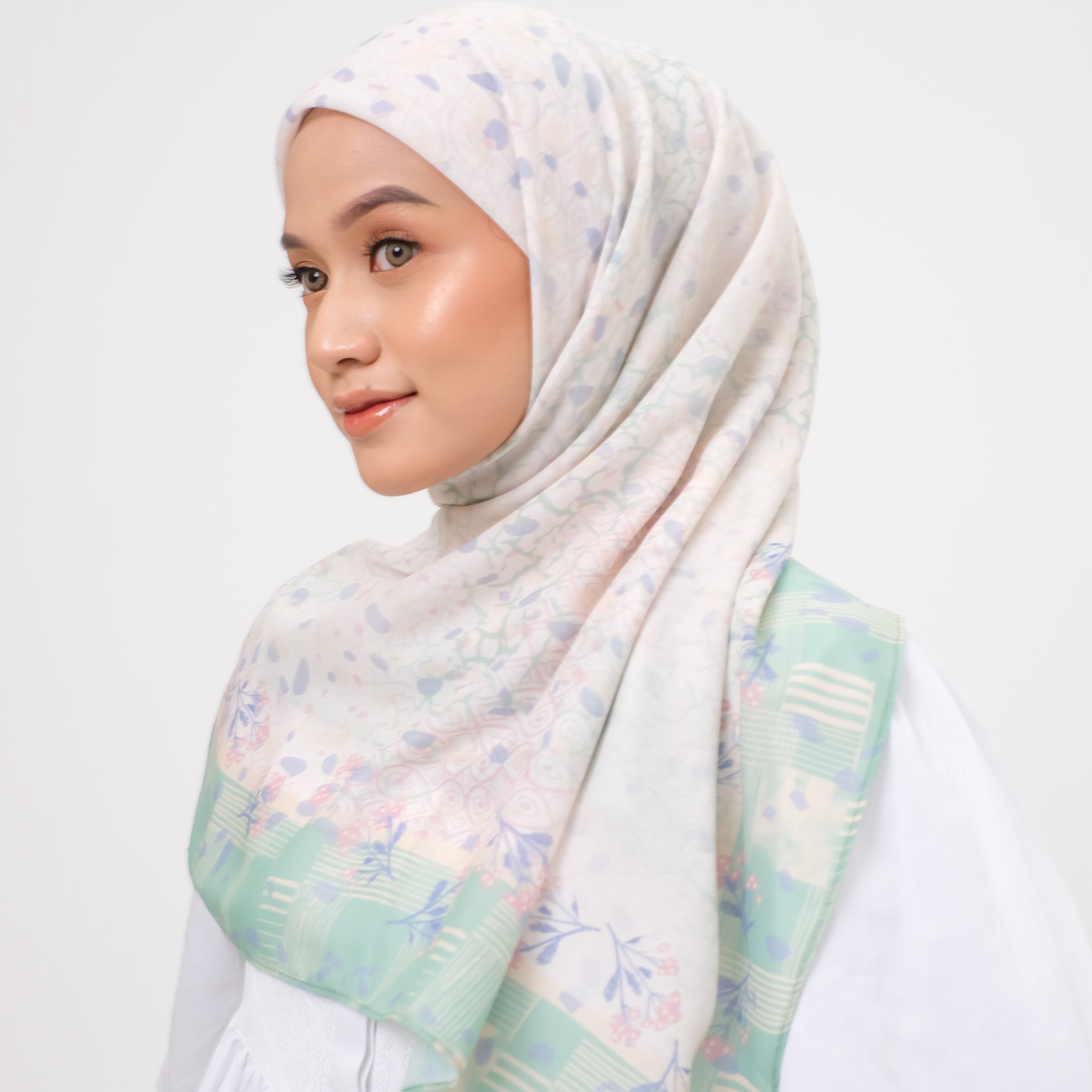 Dauky Hijab Segiempat Tokyo Pattern Scarf - Hijau